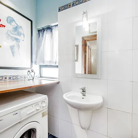 Pensjonat Beautiful Bedrooms In Shared Flat, Theoria Travel